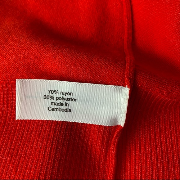 Lane Bryant 3/4 Sleeve Red Cardigan Size 18/20 - Picture 2 of 3